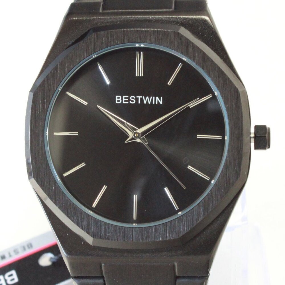 Men's Sports Watch Integrated Bracelet Blacked Out Quartz 41.5mm - Picture 9 of 13